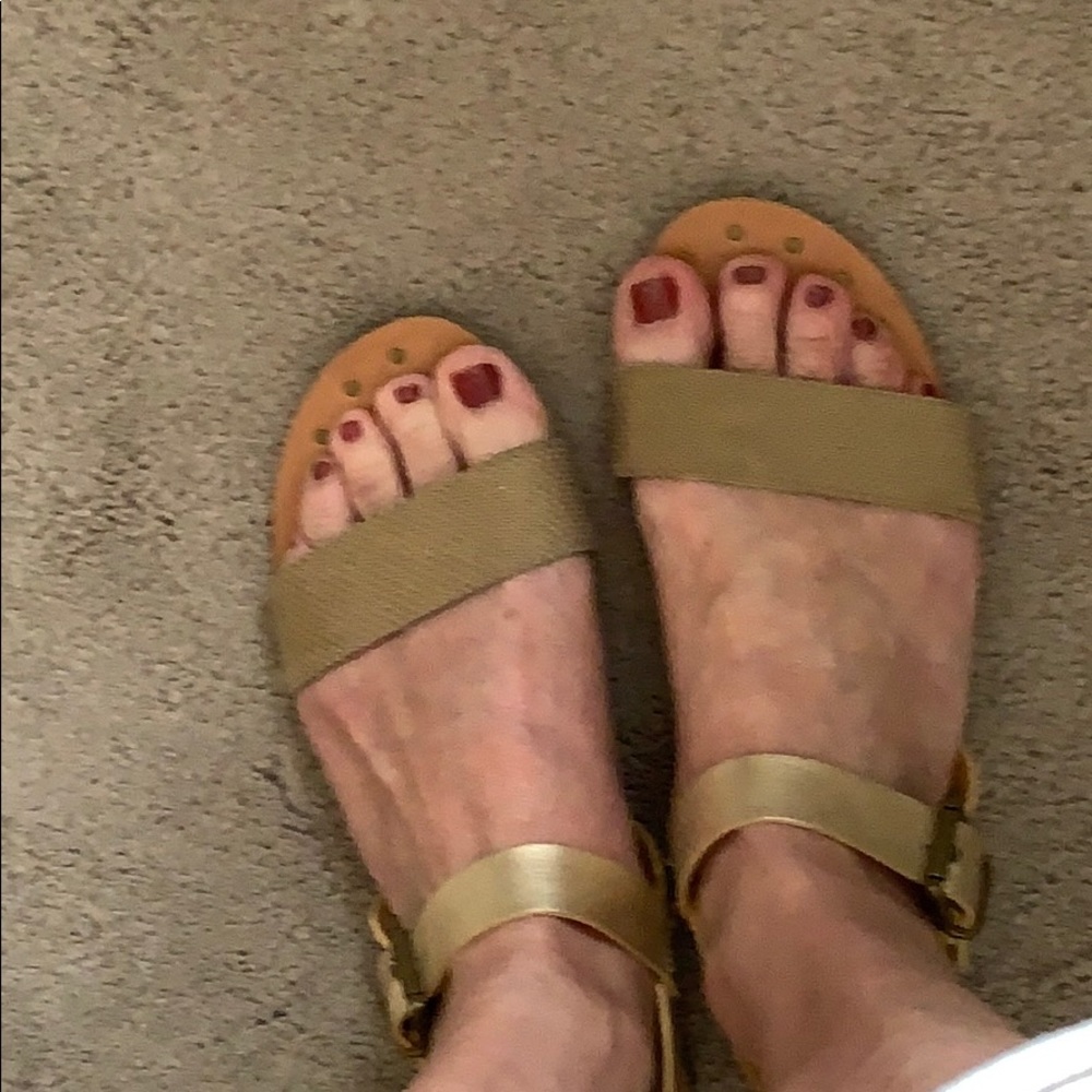 Size 8  Mossimo supply Co. Gold flat Gold Sandals